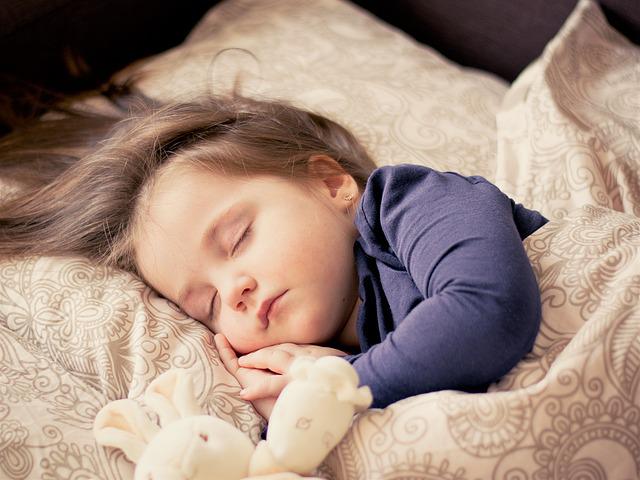 děti by měly mít dostatek času na klidný spánek